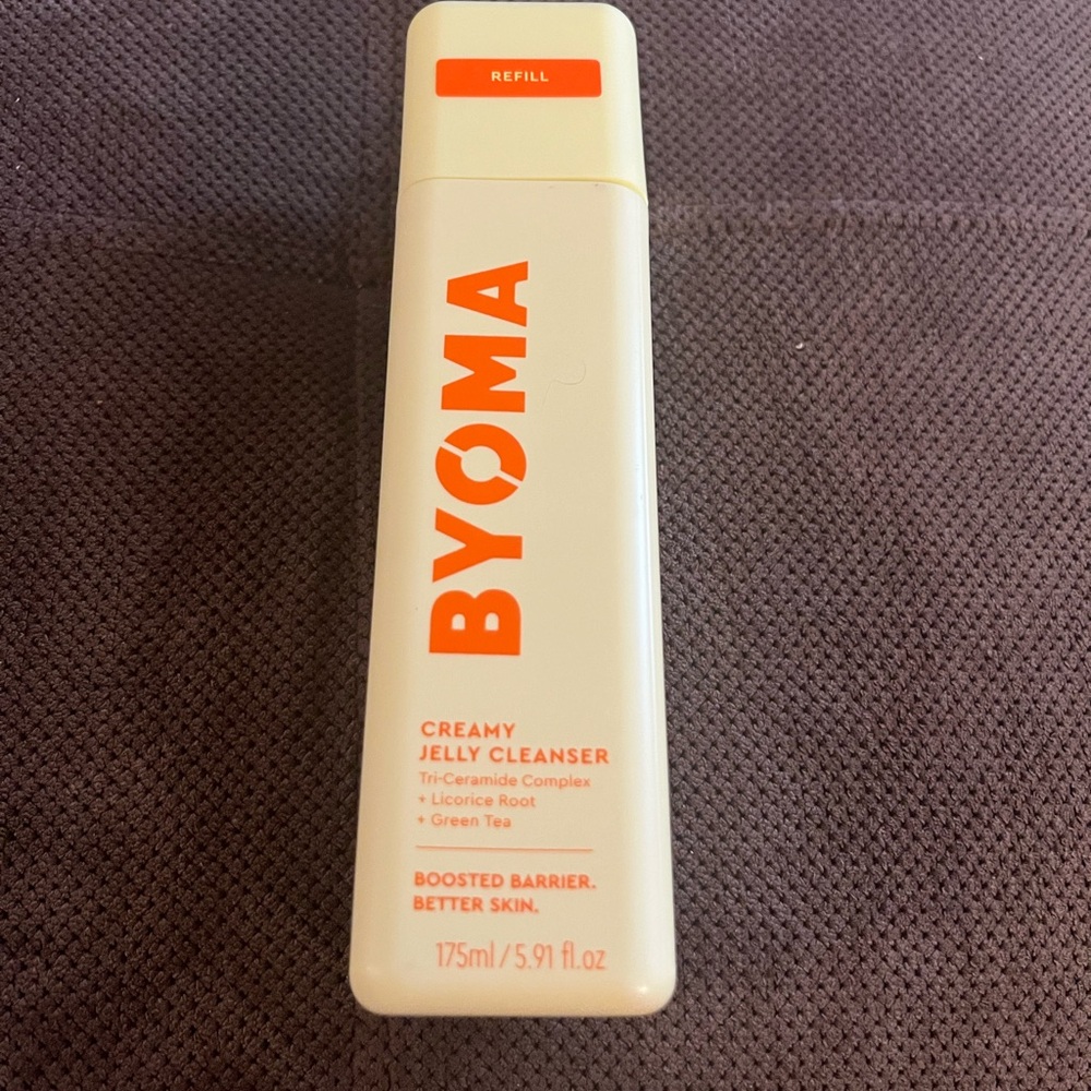 BYOMA Creamy Jelly Cleanser - White and Orange